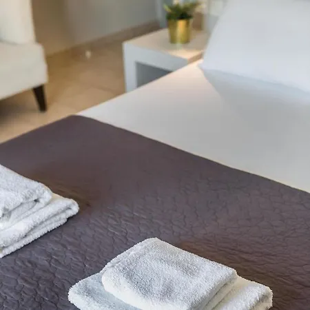 Fidias * Argostoli (Kefalonia)